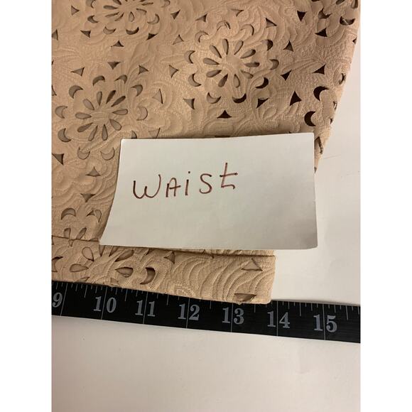BR Womens Skirt SZ 0 Tan Cutout Lace Pencil Office Sophisticated Coquette - Picture 9 of 9